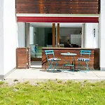 Daire With Fireplace, Pool, And Sauna
