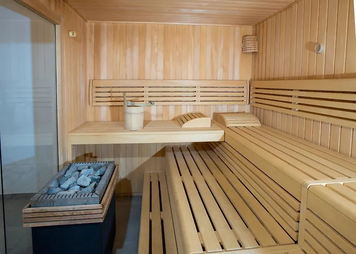 La Riva 401 For 2 People And A Dog *